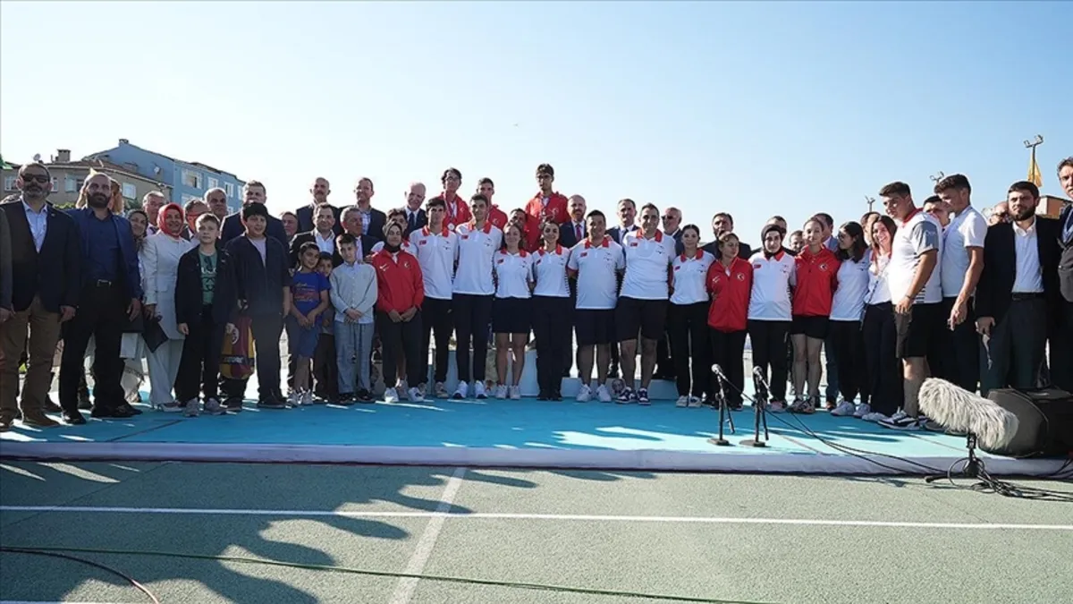 Dünya Etnospor Konfederasyon Başkanı Bilal Erdoğan açıkladı: Türk okçular dünya zirvesinde! Hedef Paris'te madalya