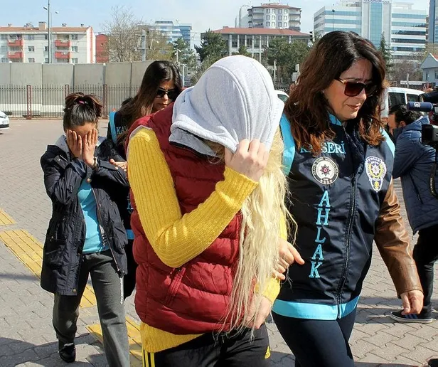 Kayseri'de 'swinger' operasyonu: 4'ü kadın 8 kişi adliyeye sevk edildi-4