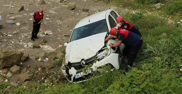 https www takvim com tr yasam 2021 05 27 deniz manzarasi izlerken otomobili ucurumdan yuvarlandi