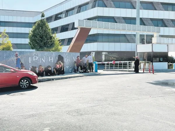 Mala Ali Kürdistani, kendini şifacı olarak tanıttı hastaları sopayla tedavi ettti! Ofisine baskın yapılınca kaçtı-1