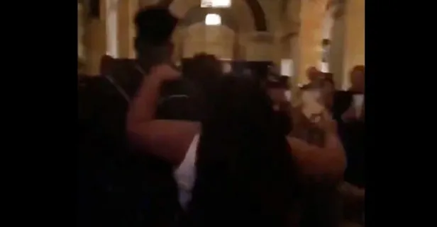 Nicki Minaj ve Cardi B kavgası görüntüleri sosyal medyaya damga vurdu-1