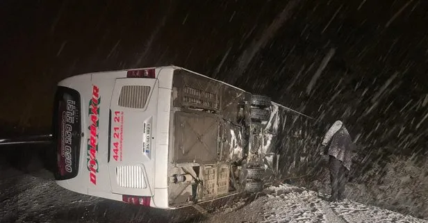 Bingöl’de korkunç kaza! Yolcu otobüsü devrildi: 18 kişi yaralandı