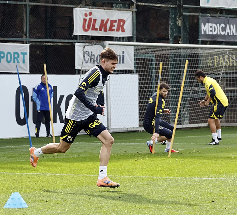 Milli yıldızdan Fenerbahçe'ye söz! Transfer için temas kuruldu - 3