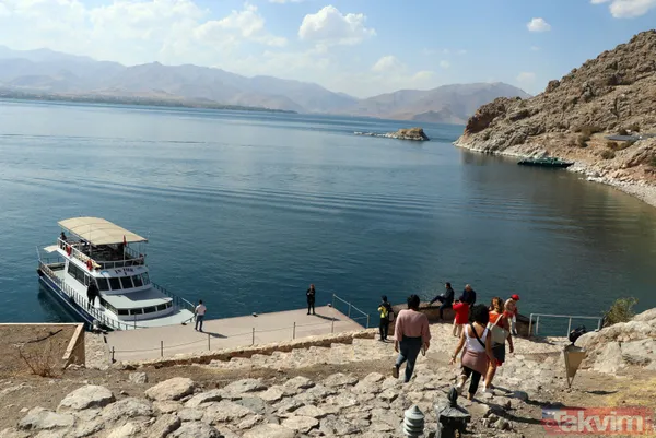 24 Mart 2020'dan sonra tekrar açıldı! Kapıköy Gümrük Kapısı'ndan giren İranlı turistler Akdamar Adası'nı gezdi - 13