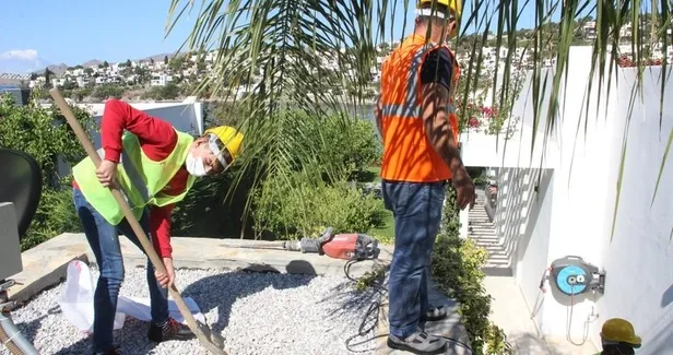 Kaçak Can Dündar ve Sözcü gazetesi yazarı Yılmaz Özdil'in kaçak villalarında yıkım sürüyor-2