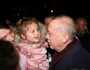 Başkan Erdoğan’ı görür görmez boynuna sarıldı