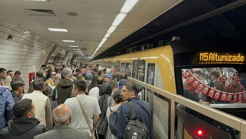 istanbulda-metro-cilesi-uskudar-samandira-metro-hattinda-seferler-72-saat-sonra-normale-dondu-1714020041690.jpeg