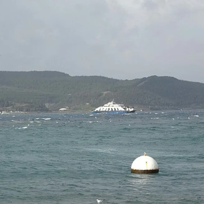 Çanakkale Boğazı’nda deniz ulaşıma lodos engeli