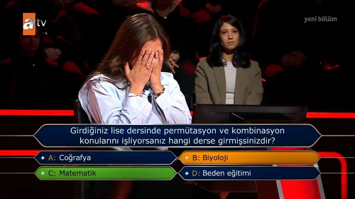 kim-milyoner-olmak-isterde-serra-sinem-demirali-yakan-lise-sorusu-hizli-cevap-verdigine-pisman-oldu-1791154536232.jpeg Kim Milyoner Olmak İster'de Serra Sinem Demiral'ı yakan lise sorusu! Hızlı cevap verdiğine pişman oldu-4