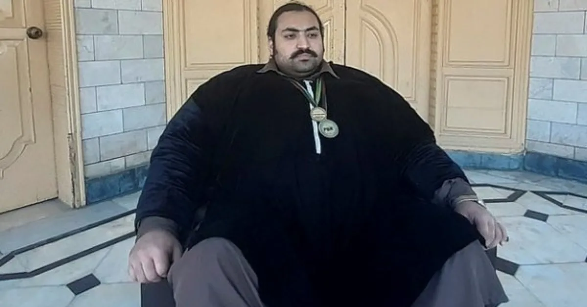 444 kiloluk Pakistanlı Hulk Arbab Khizer Hayat eş arıyor! Ama bazı şartları var...