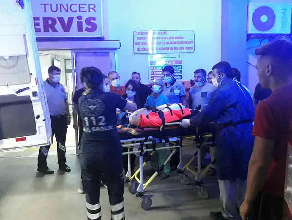 Aydın'da kamyonet ile motosiklet çarpıştı: 1 ölü, 1 yaralı-1