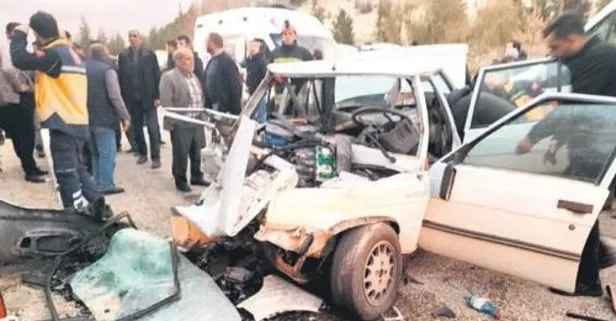 Konya’da korkunç kaza! İki otomobil kafa kafaya çarpıştı