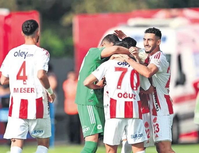 Ümraniye Adana’yı ezdi geçti