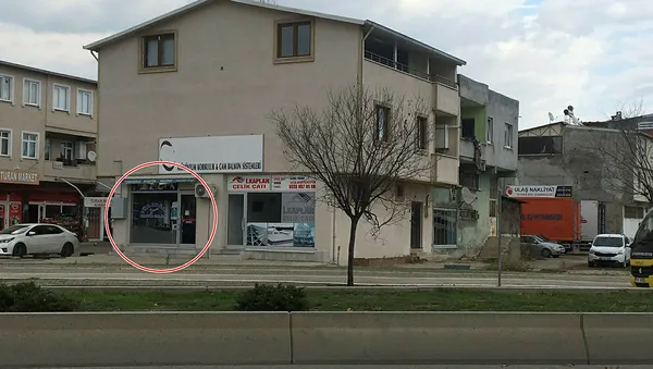 Bursa'da korkunç anlar! Çıkmak istemeyen kiracısına dehşeti yaşattı-2