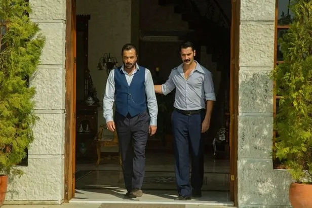 vahide-percin-hunkar-yaman-neden-ayrildi-bir-zamanlar-cukurovada-yurekli-yaralayan-veda-1604608073558.jpg Vahide Perçin (Hünkar Yaman) neden ayrıldı? Bir Zamanlar Çukurova'da yürekleri yaralayan veda!-2