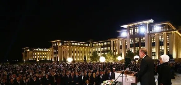 CUMHURBAŞKANLIĞI KÜLLİYESİNDE İLK RESEPSİYON