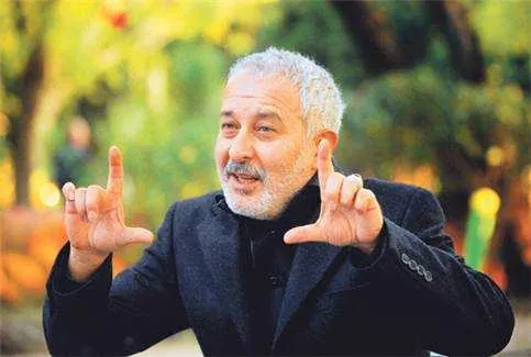 usta-oyuncunun-annesi-kendini-agaca-asti-oyuncu-ali-surmelinin-annesi-neden-intihar-etti-ali-surmeli-kimdir-an-1662640881743.jpeg Usta oyuncunun annesi kendini ağaca astı! Oyuncu Ali Sürmeli'nin annesi neden intihar etti? Ali Sürmeli kimdir, annesi kim?-3