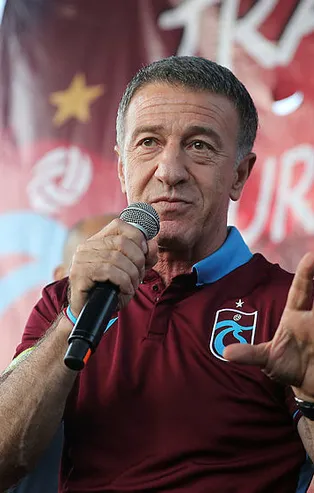 Trabzonspor Başkanı Ahmet Ağaoğlu mali genel kurulda açıklamalar yaptı