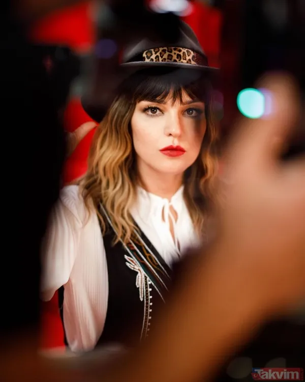 Bengü'den bayram sürprizi! Kızı Zeynep ve eşi Selim Selimoğlu’yla bomba haberi sosyal medyada duyurdu cinsiyeti bile belli - 3