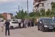 Kocaeli Gölcük’te iki aile arasında sokak ortasında feci kavga! Silah, taş ve sopalar havada uçuştu