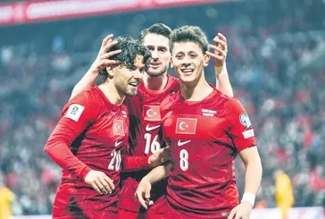 Türkiye Dünya Kupası kapısını araladı: Romanya'yı deviren Milliler finalde Kosova ile eşleşti