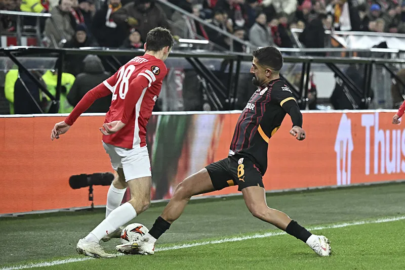 Galatasaray'da veda zamanı! Yıldız futbolcularla yollar ayrılacak - 19