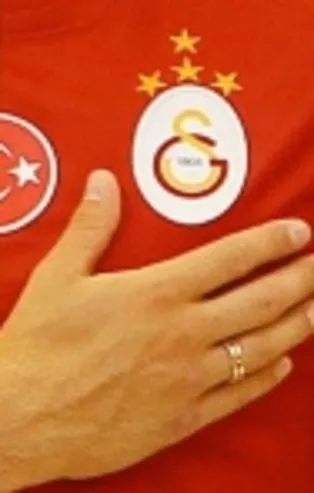 Ve menajeri resmen açıkladı: Semih Kaya yeniden Galatasaray forması giyebilir