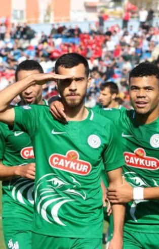 Çaykur Rizespor 3 golle turladı! Barış Alıcı Mehmetçiği unutmadı
