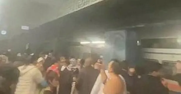 İstanbul Yenikapı metro durağında dumanlar yükseldi! Vatandaşlar CHP’li İBB’yi yuhalayarak protesto etti