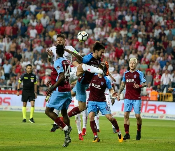 Trabzonspor, Antalyaspor deplasmanından kayıpsız döndü-3