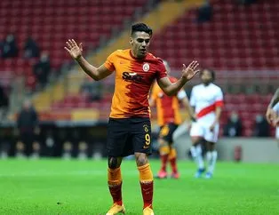 Falcao Galatasaray’da kalacak mı?