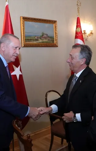 Başkan Erdoğan İstanbul'da Ahmet Nur Çebi ve yönetim kurulu üyelerini kabul etti