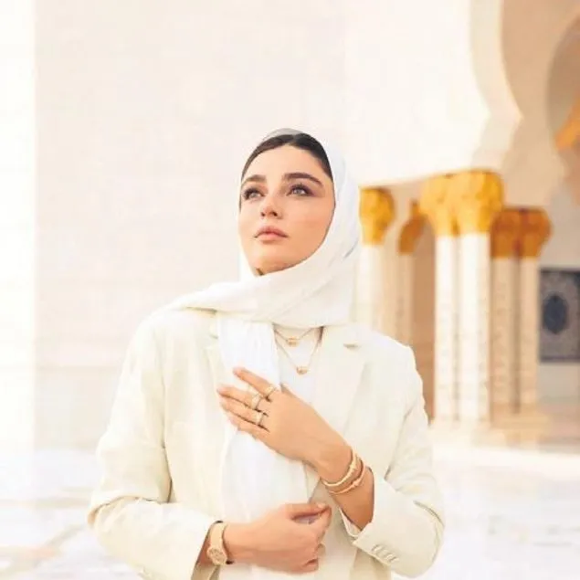 Abu Dabi güzeli!