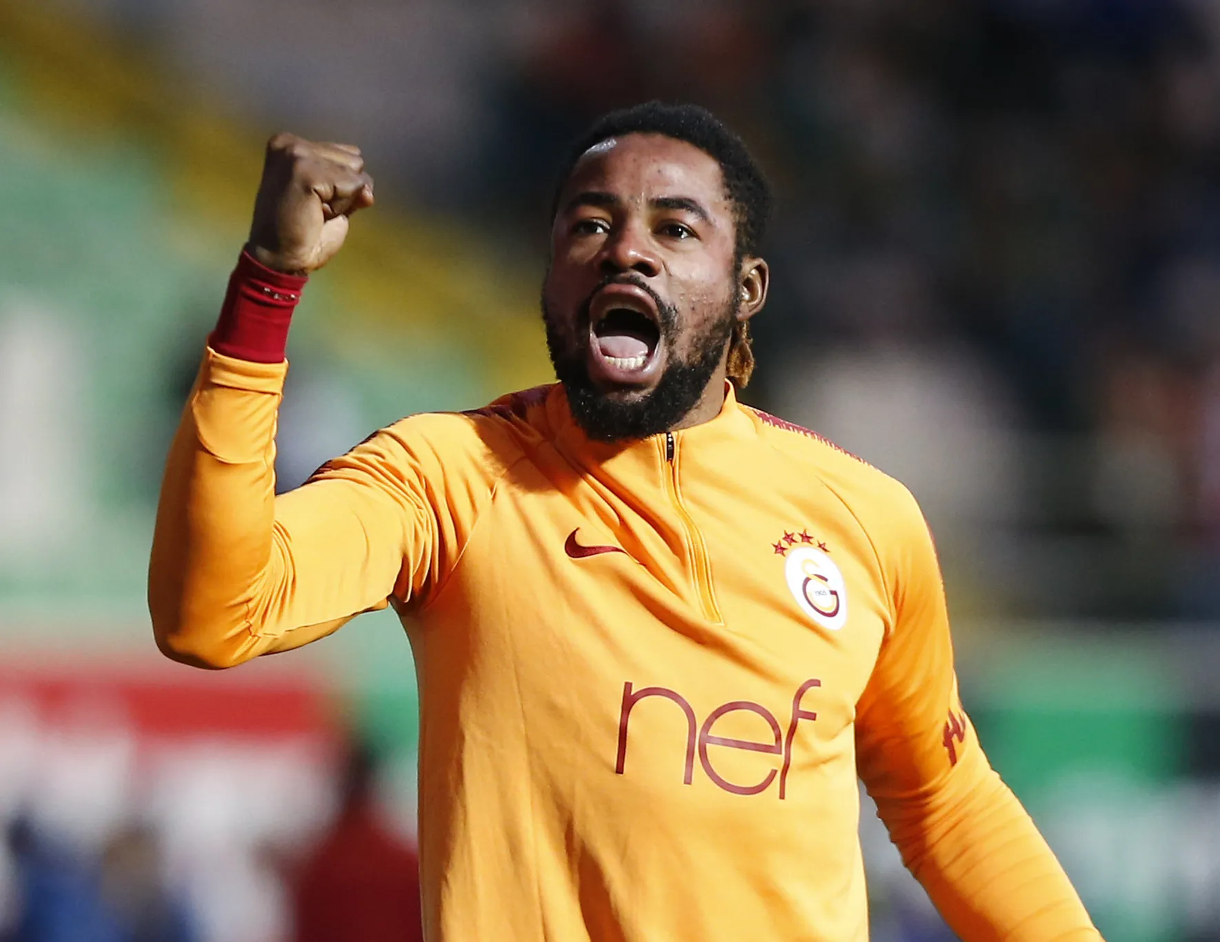 Luyindama önce dönecek sonra gidecek!