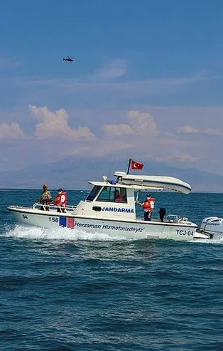 Van Gölü'nde battığı iddia edilen teknenin bulunması için çalışmalara başlandı