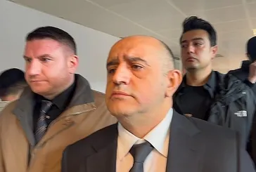 Aziz İhsan Aktaş’tan hak ediş savunması: CHP’liler alacaklarımı vermek için borçlarını ödetti