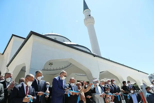 SON DAKİKA: Başkan Erdoğan'dan cuma namazı sonrası önemli açıklamalar-5