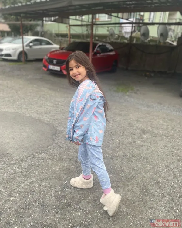 Yargı’nın minik Mercan’ı Eylül Uğuz’un ablası da oyuncu çıktı! Kaan Urgancıoğlu ile Pınar Deniz’in minik partneri meğer... - 19