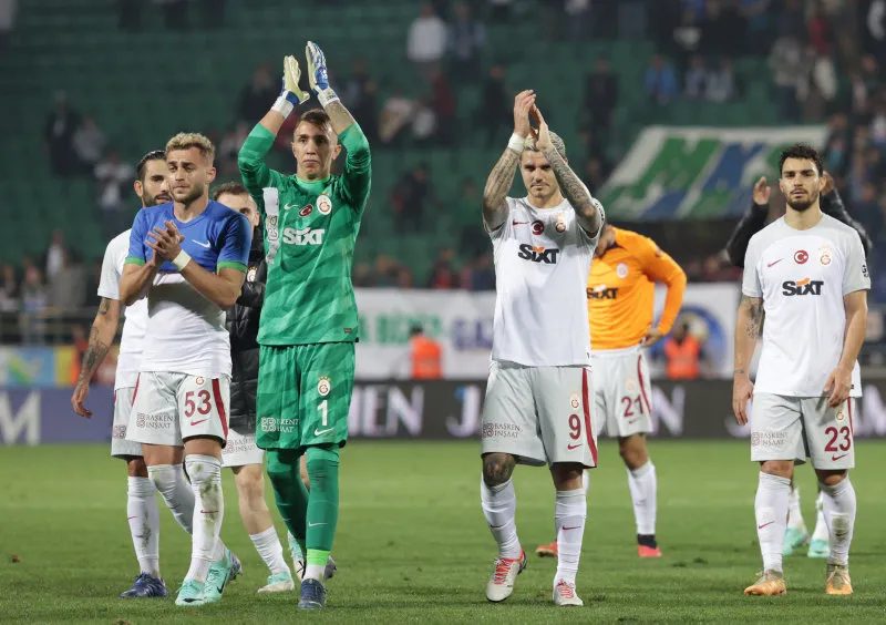 Galatasaray'da 2 ayrılık birden! Sınıfta kaldılar - 4