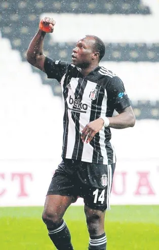 Aboubakar yeniden Beşiktaş’ta: Kamerunlu golcü 22.00'de İstanbul'da