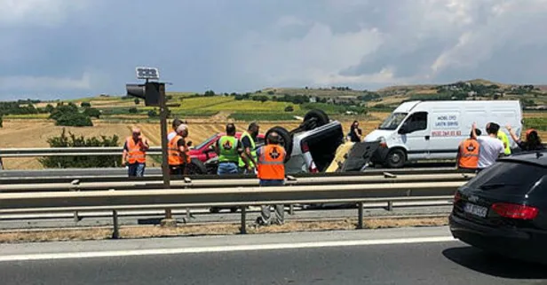 TEM otoyolunda 5 araç birbirine girdi! Yaralılar var