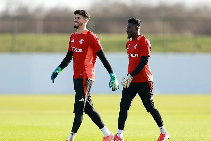 Altay Bayındır sahalara dönüyor!