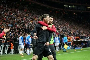 Galatasaray’da şok gelişme! Ayrılmak istiyor
