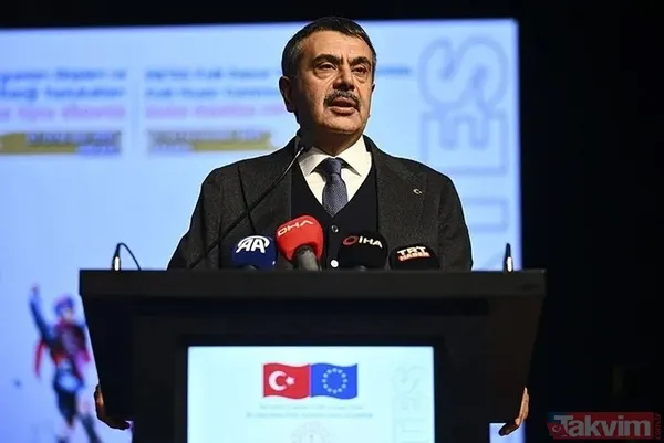 Bakan Tekin ara tatil öncesi duyurdu: Karne uygulaması artık kalkıyor! Gelişim Raporu nedir? 1. 2. 3. ve 4. sınıflar bundan böyle... - 7