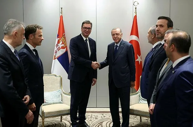 baskan-erdogan-ozbekistan-cumhurbaskani-mirziyoyev-ve-sirbistan-cumhurbaskani-aleksandar-vucic-ile-bir-araya-g-1692558747182.jpeg