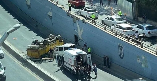 Ankara’da hafriyat kamyonu alt geçide düştü! Yol trafiğe kapatıldı