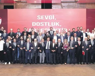 Riva’da birlik mesajı verdi!