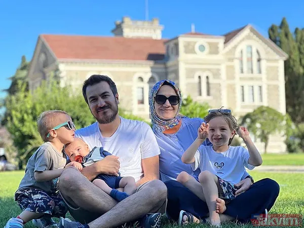 Alevlerin arasında annesinden helallik istemişti... Zehra Sena Gültekin'in Uygur Türkü Sümeyye'ye annelik yaptığı ortaya çıktı - 11