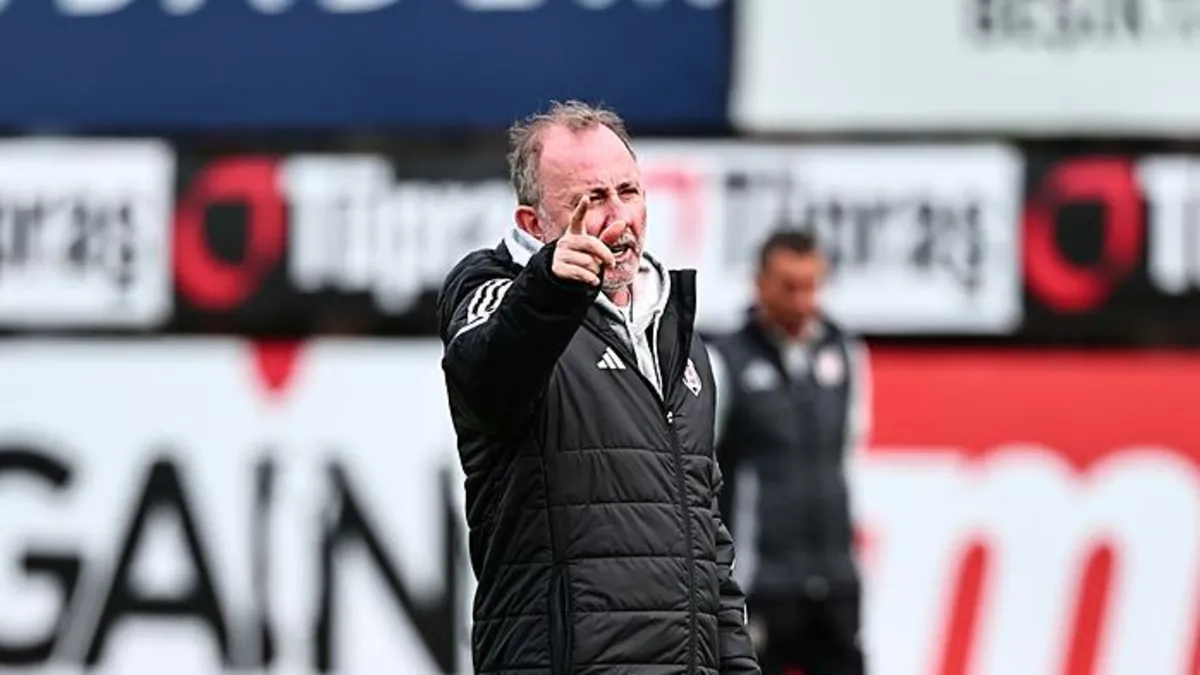 Beşiktaş'ta 4 futbolcu için ayrılık kararı!