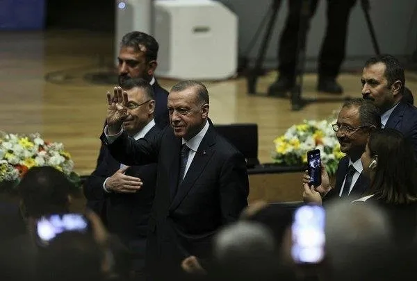 ak-partide-vefa-toplantilari-baskan-erdogandan-onemli-aciklamalar-1657129324834.jpeg AK Parti'de 'vefa' toplantıları! Başkan Erdoğan'dan önemli açıklamalar-3